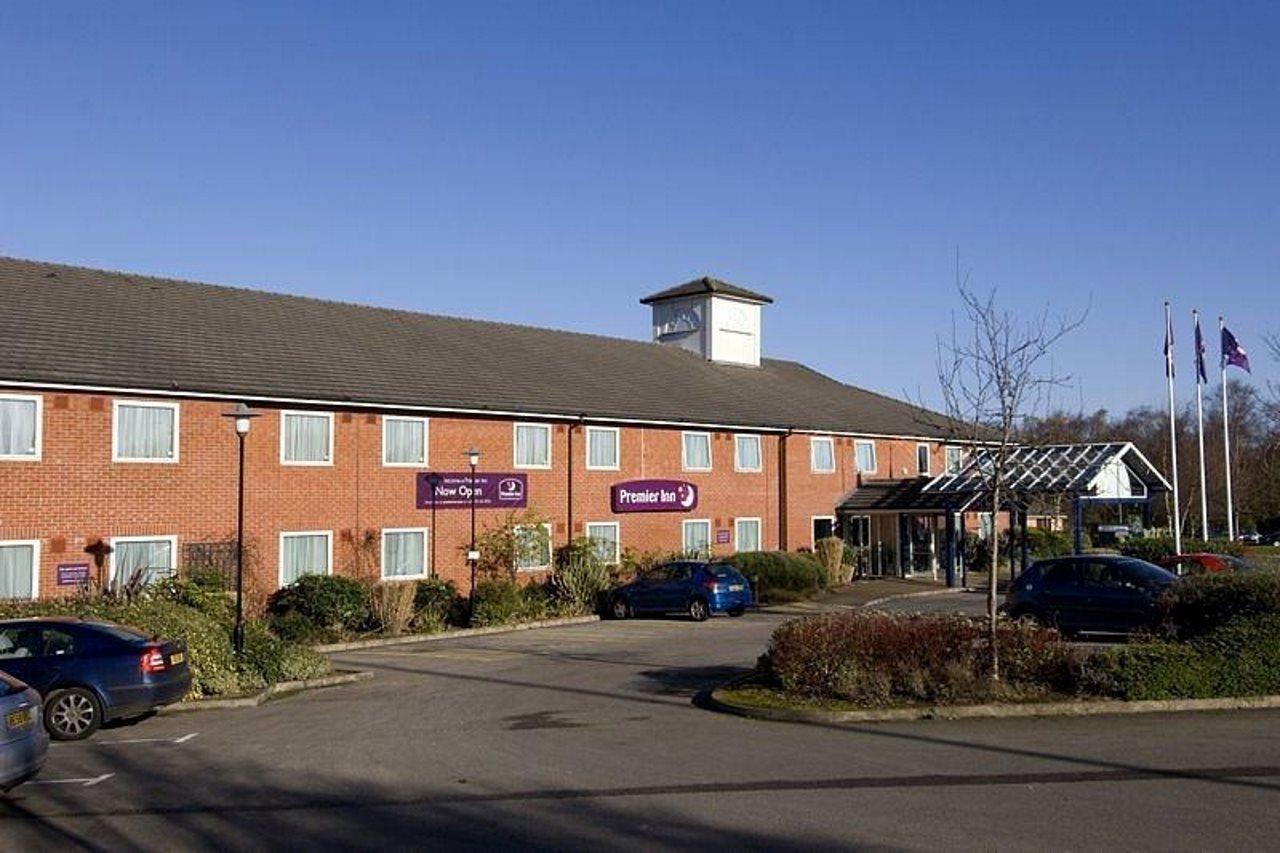 Premier Inn Pontypool Dış mekan fotoğraf