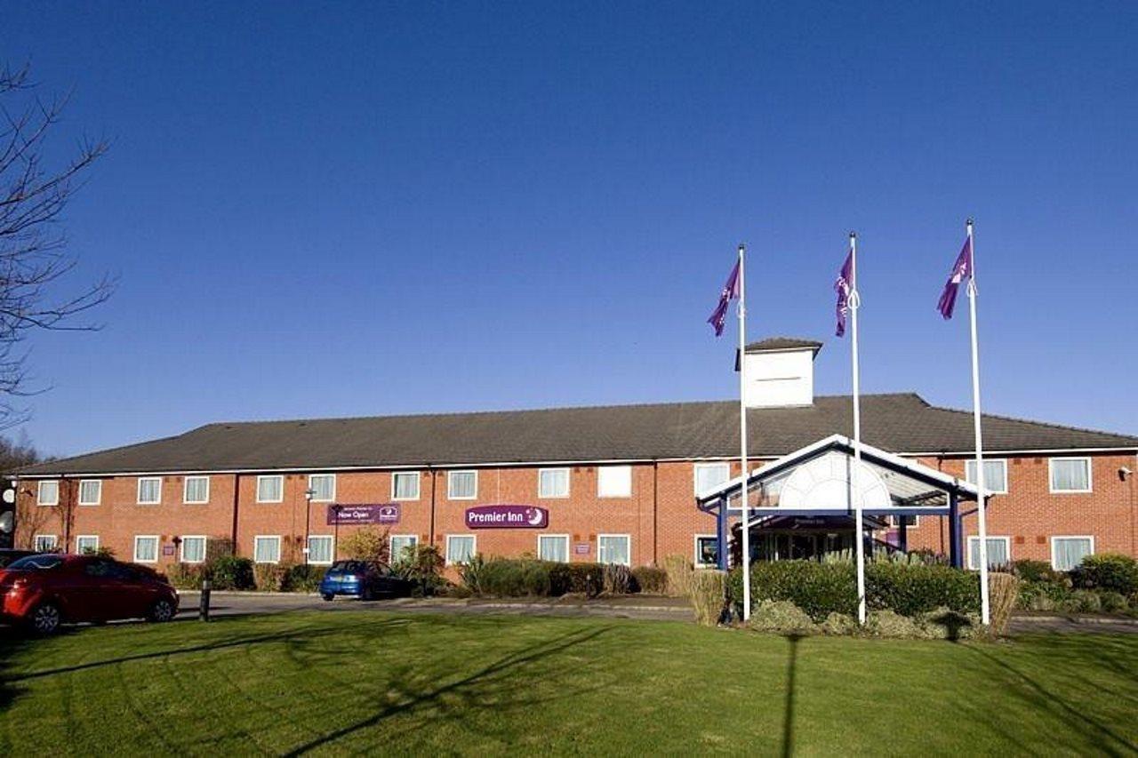 Premier Inn Pontypool Dış mekan fotoğraf